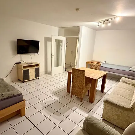 Industriestrasse In Appartement *