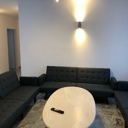 Industriestrasse In Apartment *