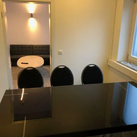 Apartament Industriestrasse In